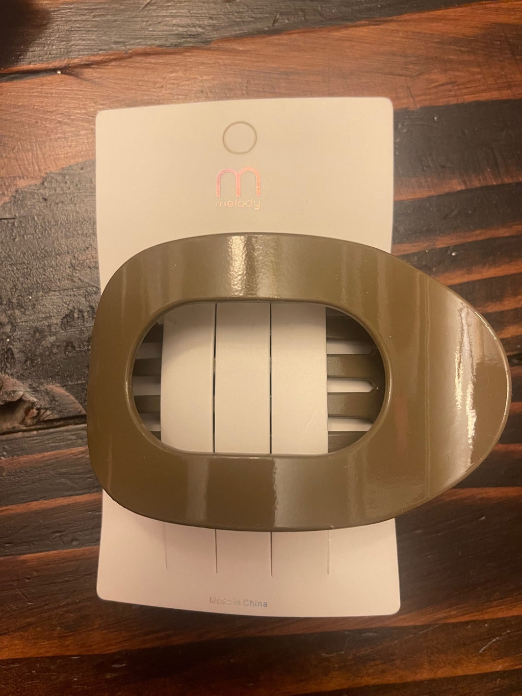 Oval flat back hair clip