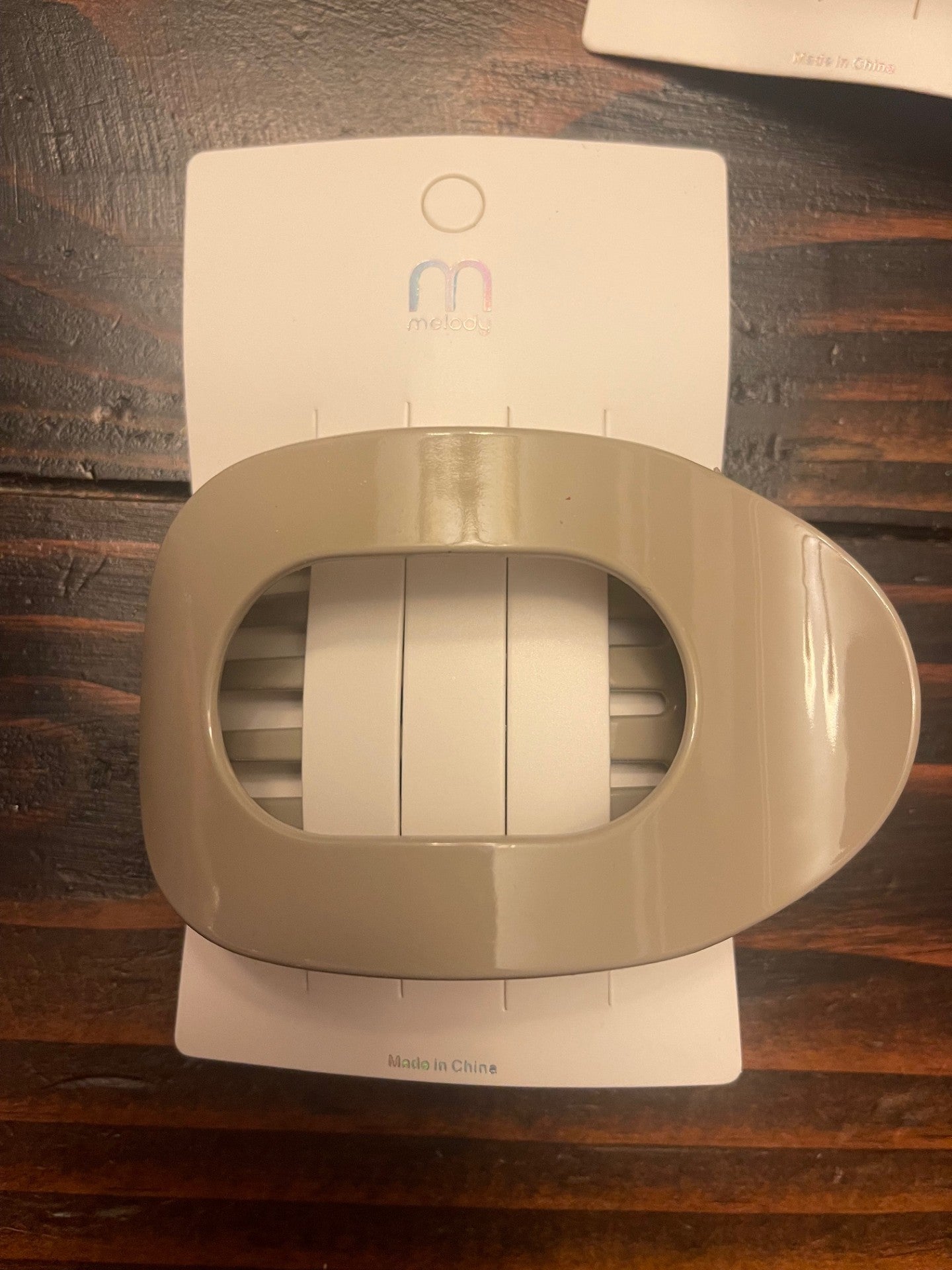 Oval flat back hair clip